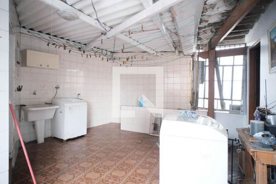 Área de Serviço de casa à venda com 4 quartos, 260m² em Vila Guilhermina, São Paulo