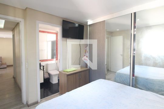 Suite de apartamento à venda com 3 quartos, 180m² em Vila Constancia, São Paulo
