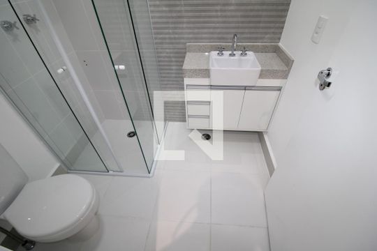 Banheiro de kitnet/studio para alugar com 1 quarto, 30m² em Tucuruvi, São Paulo