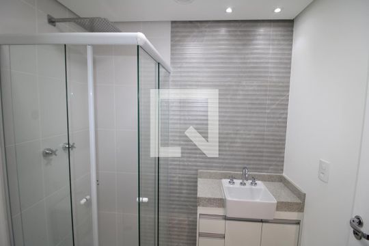 Banheiro de kitnet/studio para alugar com 1 quarto, 30m² em Tucuruvi, São Paulo
