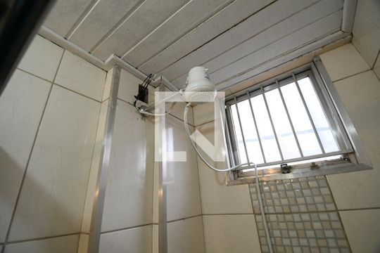 Banheiro de kitnet/studio à venda com 1 quarto, 46m² em Centro, Campinas