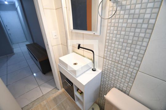 Banheiro de kitnet/studio à venda com 1 quarto, 46m² em Centro, Campinas