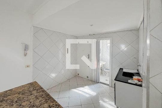 Sala/Cozinha de apartamento à venda com 1 quarto, 38m² em Liberdade, São Paulo