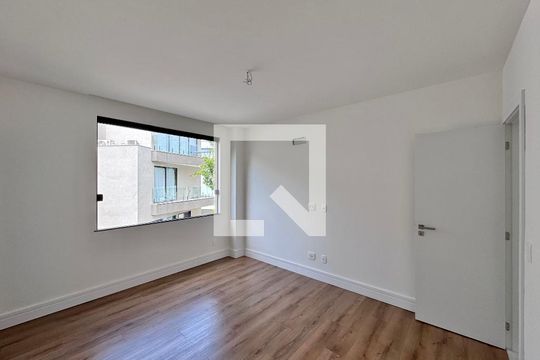 Suíte 5 de apartamento à venda com 5 quartos, 475m² em Vargem Grande, Rio de Janeiro