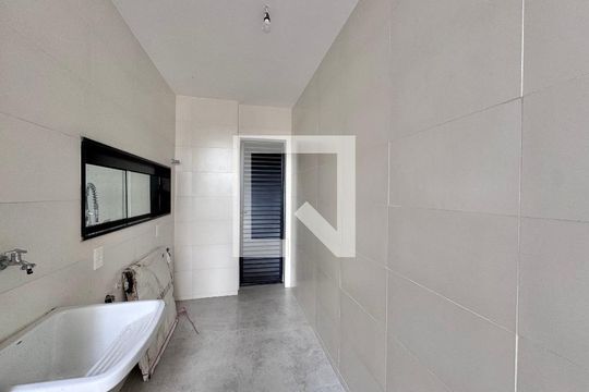 Área de Serviço de casa de condomínio à venda com 4 quartos, 420m² em Vargem Grande, Rio de Janeiro