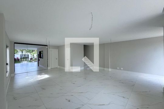 Casa de Condomínio à venda com 4 quartos, 420m² em Vargem Grande, Rio de Janeiro