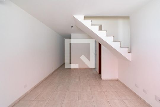 Sala de casa de condomínio à venda com 2 quartos, 75m² em Conjunto Residencial Jardim Canaa, São Paulo