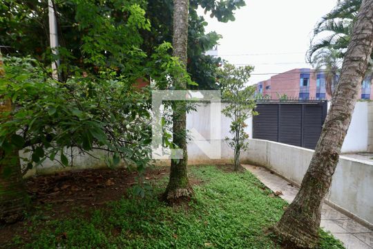 Varanda de casa para alugar com 4 quartos, 840m² em Vila Julia, Guarujá