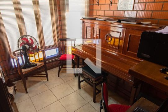 Escritório de casa de condomínio para alugar com 3 quartos, 283m² em Chácara São Rafael, Campinas