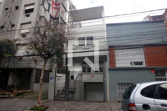 Fachada de casa à venda com 3 quartos, 248m² em Centro Histórico, Porto Alegre