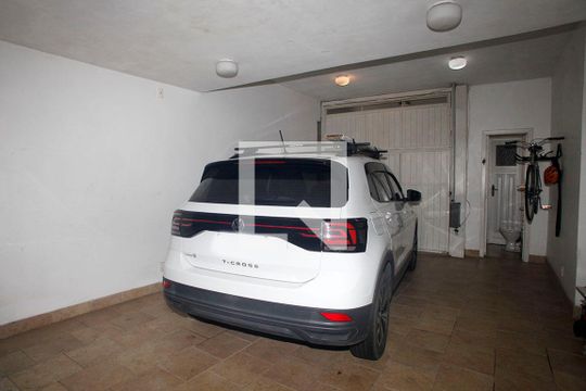 Box Garagem (02 vagas) de casa à venda com 3 quartos, 248m² em Centro Histórico, Porto Alegre