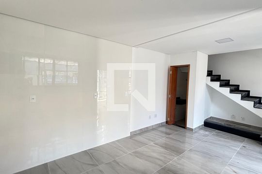 Sala/Cozinha de casa à venda com 2 quartos, 70m² em Vila Alto de Santo Andre, Santo André