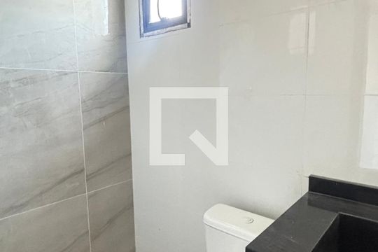 Banheiro da Suíte 2 de casa à venda com 2 quartos, 70m² em Vila Alto de Santo Andre, Santo André