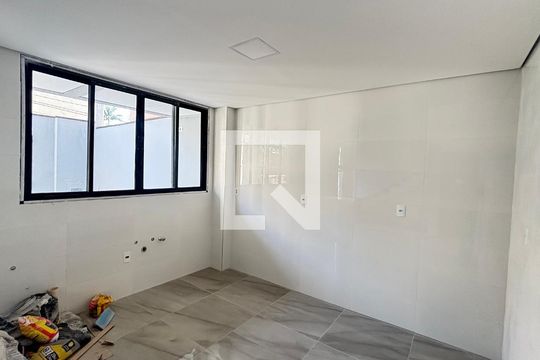 Sala/Cozinha de casa à venda com 2 quartos, 70m² em Vila Alto de Santo Andre, Santo André