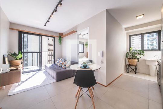 Apartamento para alugar com 2 quartos, 39m² em Campo Belo, São Paulo