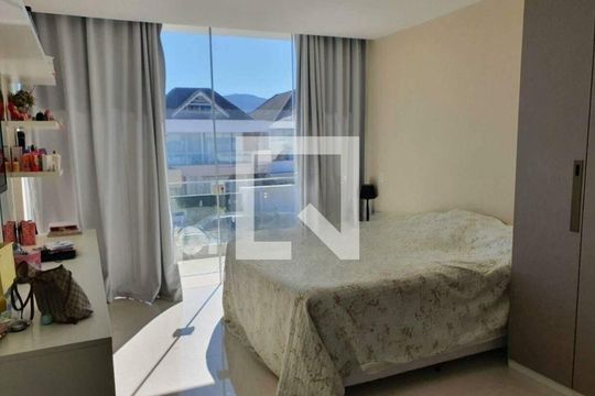 Casa à venda com 5 quartos, 308m² em Recreio dos Bandeirantes, Rio de Janeiro