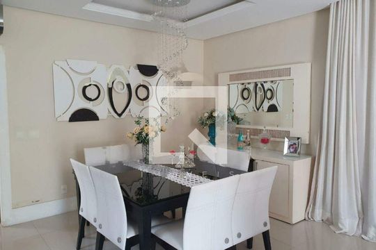Casa à venda com 5 quartos, 308m² em Recreio dos Bandeirantes, Rio de Janeiro