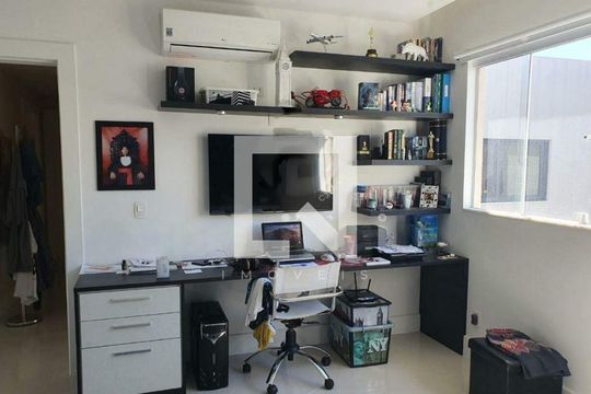 Casa à venda com 5 quartos, 308m² em Recreio dos Bandeirantes, Rio de Janeiro