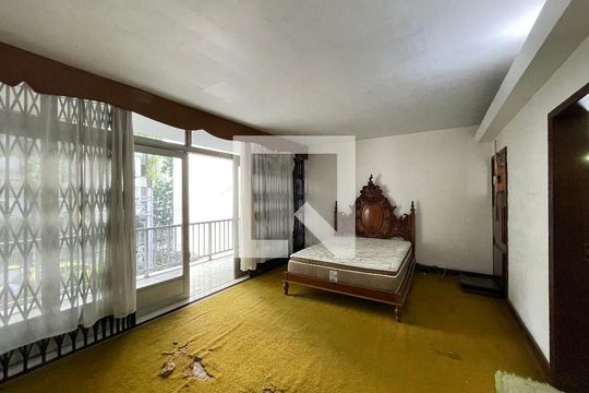 Suíte de casa à venda com 3 quartos, 300m² em Tijuca, Rio de Janeiro