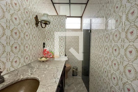 Lavabo de casa à venda com 3 quartos, 300m² em Tijuca, Rio de Janeiro