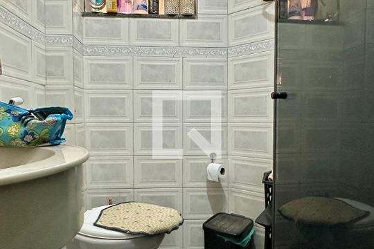 Banheiro de apartamento à venda com 3 quartos, 82m² em Copacabana, Rio de Janeiro
