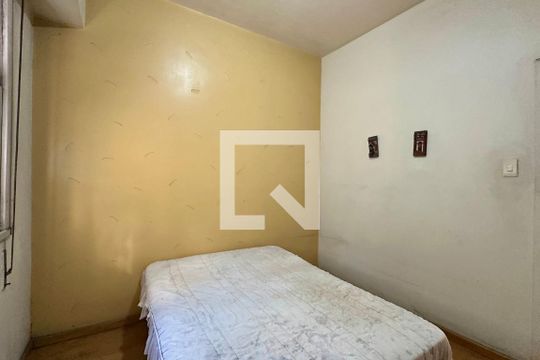 Quarto 1 de apartamento à venda com 3 quartos, 82m² em Copacabana, Rio de Janeiro
