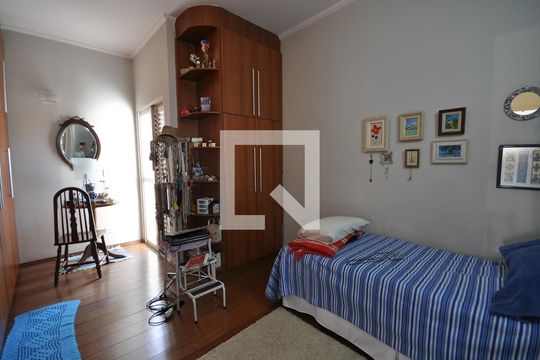 Suíte 1 de casa à venda com 3 quartos, 300m² em Tucuruvi, São Paulo
