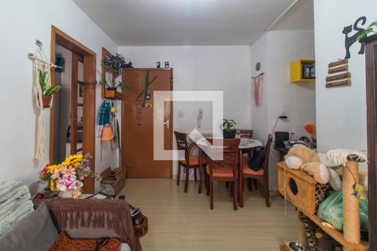 Sala de apartamento à venda com 2 quartos, 49m² em Vila Nova, Porto Alegre
