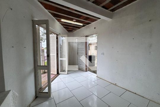 Cozinha de casa para alugar com 1 quarto, 24m² em Scharlau, São Leopoldo