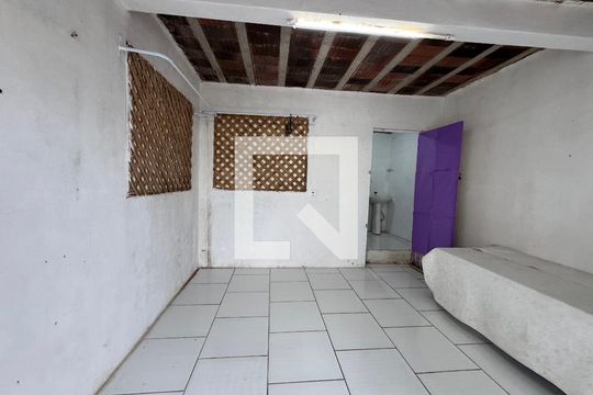 Cozinha de casa para alugar com 1 quarto, 24m² em Scharlau, São Leopoldo