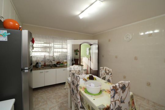 Cozinha de casa para alugar com 2 quartos, 180m² em Cidade São Mateus, São Paulo