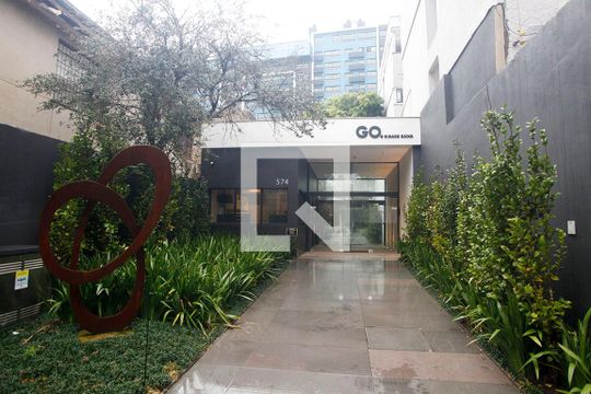 Fachada de kitnet/studio à venda com 1 quarto, 28m² em Cidade Baixa, Porto Alegre