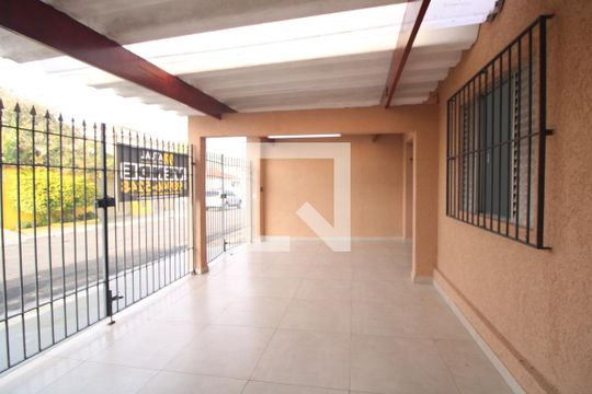 Garagem de casa à venda com 4 quartos, 248m² em Vila Arriete, São Paulo