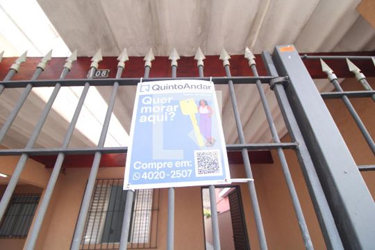 Placa de casa à venda com 4 quartos, 248m² em Vila Arriete, São Paulo
