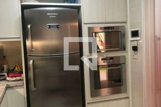 Cozinha de casa à venda com 3 quartos, 210m² em Vila Nivi, São Paulo