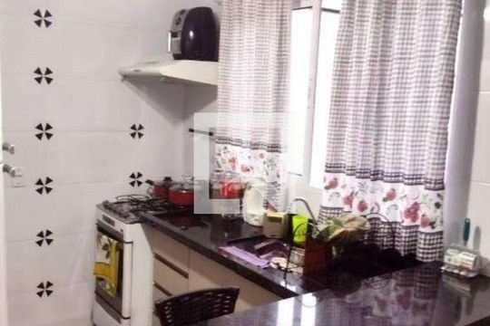 Cozinha de casa à venda com 2 quartos, 130m² em Vila Nivi, São Paulo