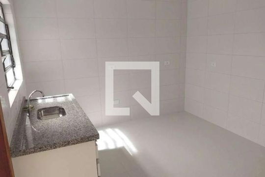 Cozinha de casa à venda com 2 quartos, 130m² em Vila Nivi, São Paulo