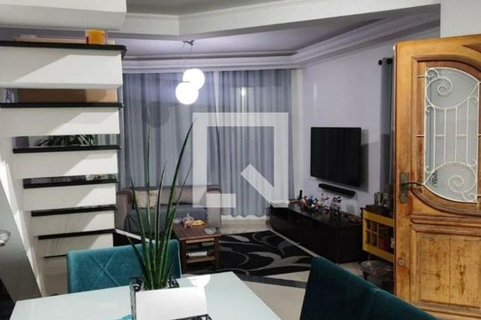 Sala de casa à venda com 3 quartos, 270m² em Vila Nivi, São Paulo