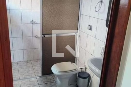 Banheiro de casa à venda com NaN quartos, m² em Vila Nivi, São Paulo