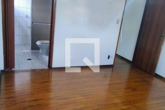 Sala de casa à venda com NaN quartos, m² em Vila Nivi, São Paulo