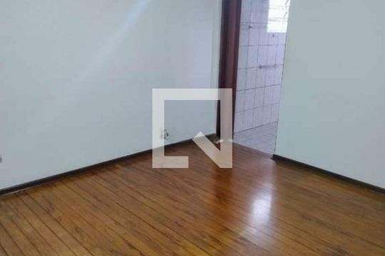 Sala de casa à venda com NaN quartos, m² em Vila Nivi, São Paulo