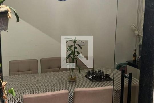 Sala de Jantar de casa à venda com 2 quartos, 250m² em Vila Nivi, São Paulo