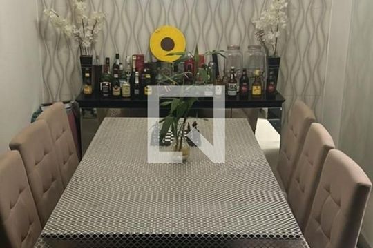 Sala de Jantar de casa à venda com 2 quartos, 250m² em Vila Nivi, São Paulo