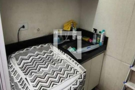 Lavanderia  de casa à venda com 2 quartos, 250m² em Vila Nivi, São Paulo