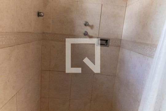 Banheiro Externo de casa de condomínio à venda com 4 quartos, 567m² em Ingá, Niterói