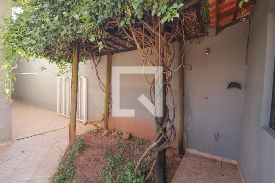 Quintal de casa à venda com 2 quartos, 220m² em Jardim Paulista Ii, Jundiaí