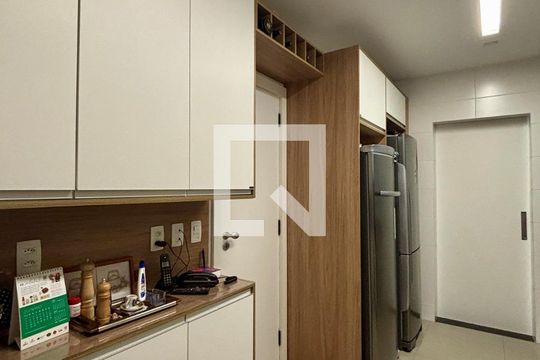 Cozinha de apartamento à venda com 3 quartos, 125m² em Lagoa, Rio de Janeiro
