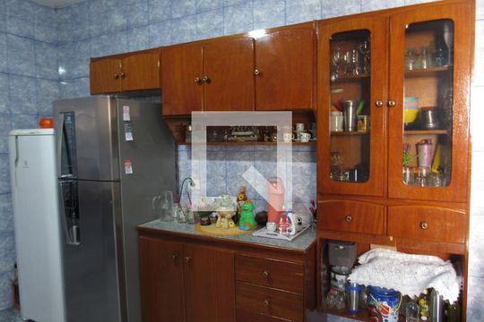 Cozinha de casa à venda com 2 quartos, 150m² em Jardim Roberto, Osasco