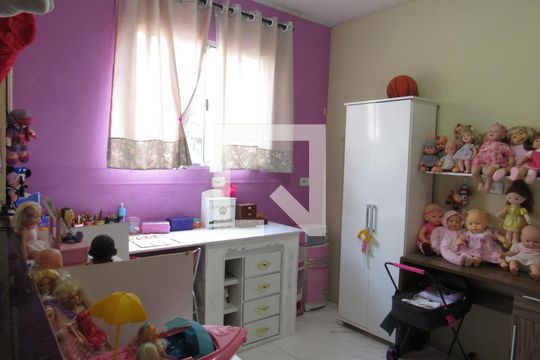 Quarto 1 de casa à venda com 2 quartos, 150m² em Jardim Roberto, Osasco