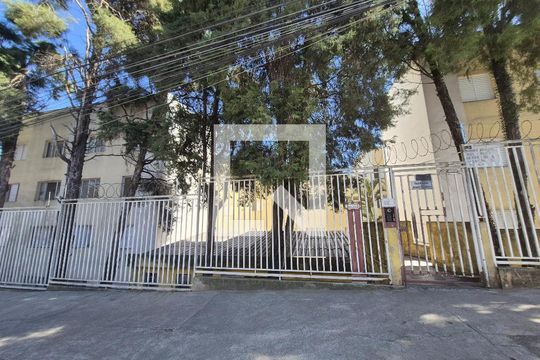 Fachada de apartamento à venda com 2 quartos, 45m² em Vila Carmosina, São Paulo